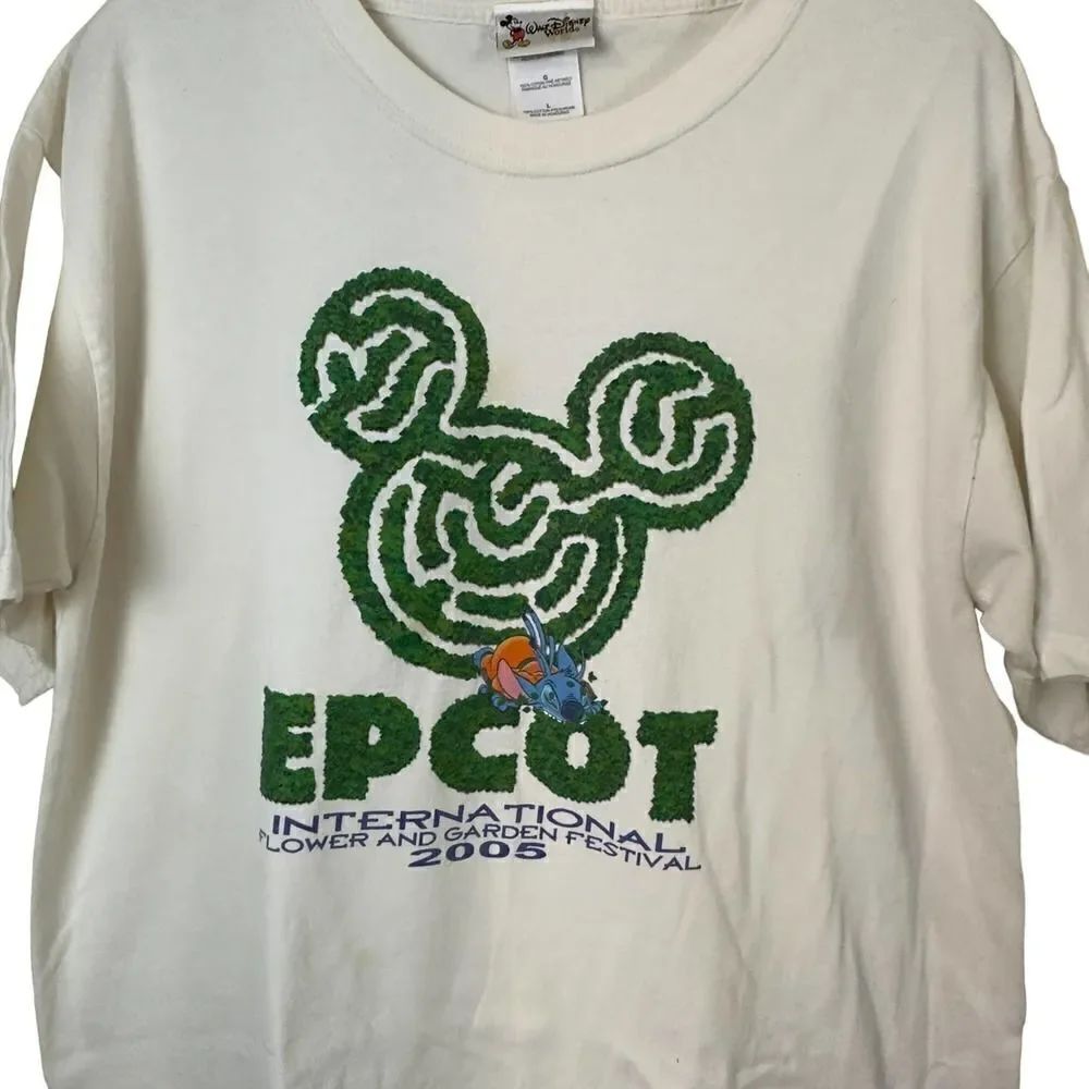 Vintage Rare Walt Disney World Epcot Graphic T-Shirt Size Large 2005 Unisex